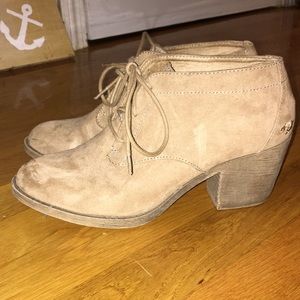 booties/ankle booties
